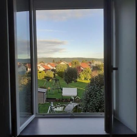 Frasne Logement Entier. Gite Les Brimbelles Exterior foto