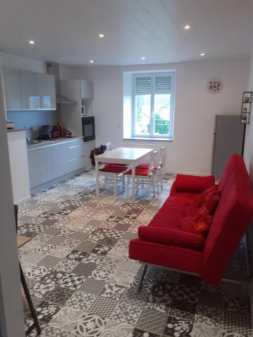 Frasne Logement Entier. Gite Les Brimbelles Exterior foto